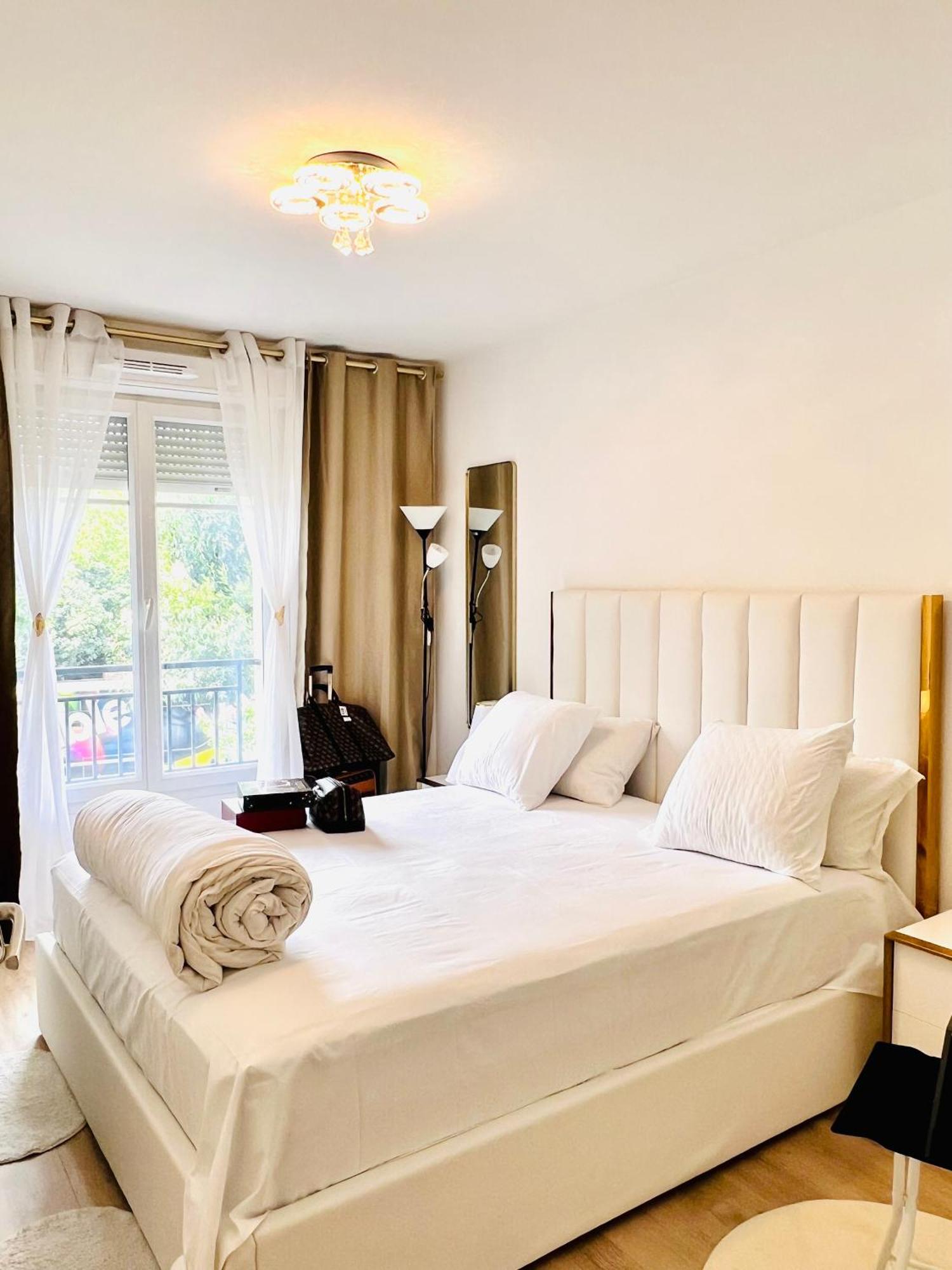 Les Residences De Djibril Le Blanc-Mesnil Zewnętrze zdjęcie