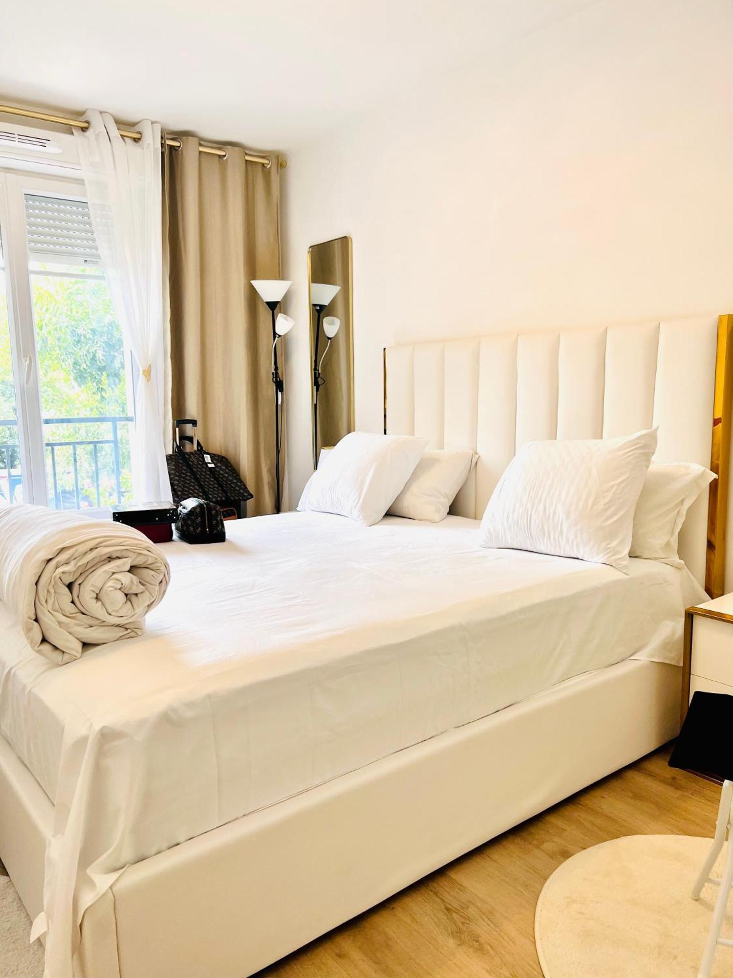 Les Residences De Djibril Le Blanc-Mesnil Zewnętrze zdjęcie