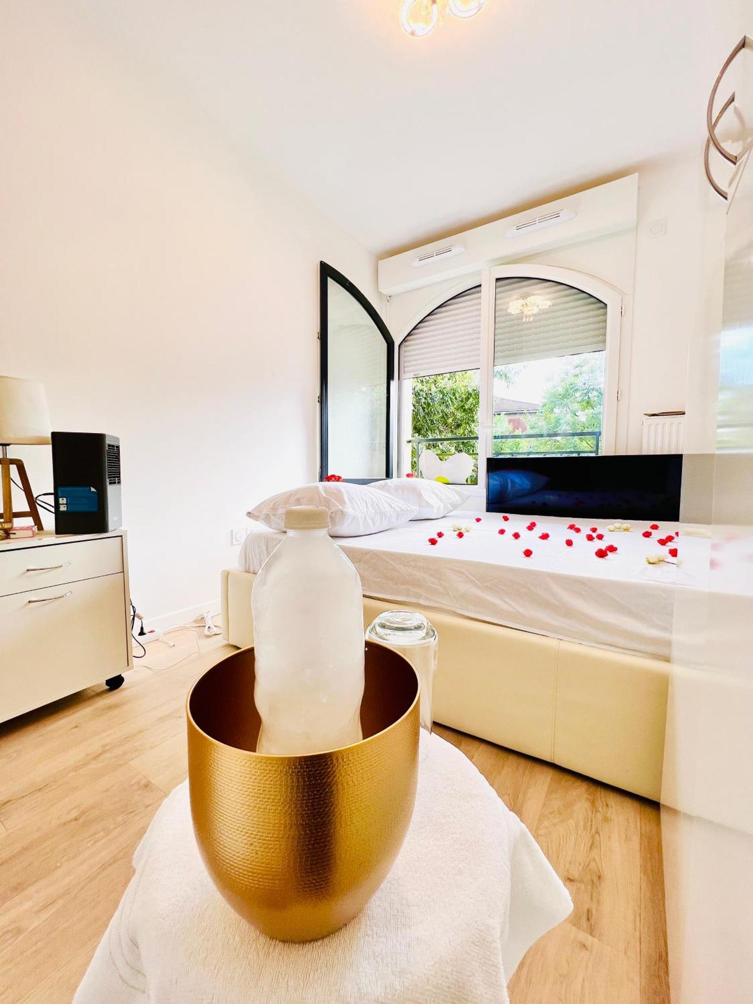 Les Residences De Djibril Le Blanc-Mesnil Zewnętrze zdjęcie